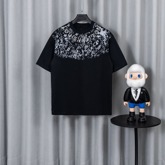 Louis Vuitton short-sleeved shirt